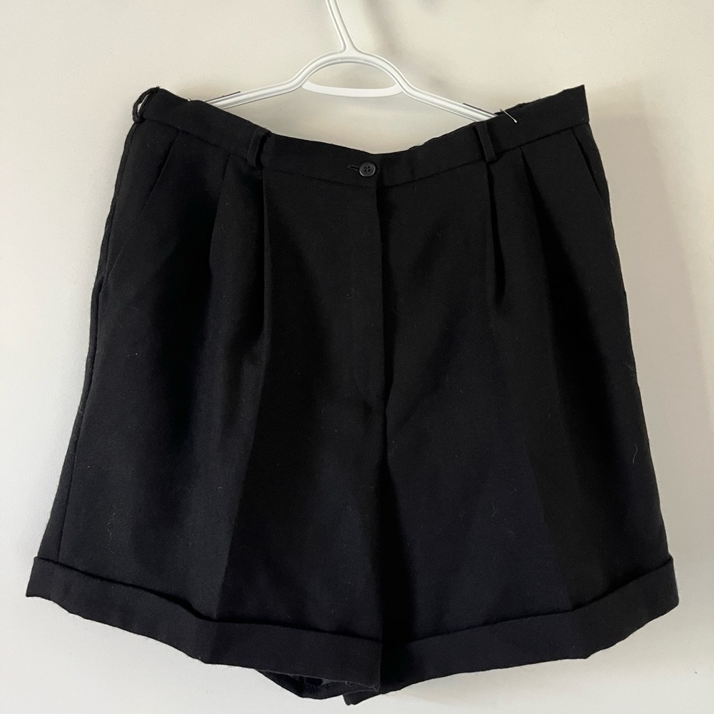 Vintage Wool Black Women's Cuffed Bermudas